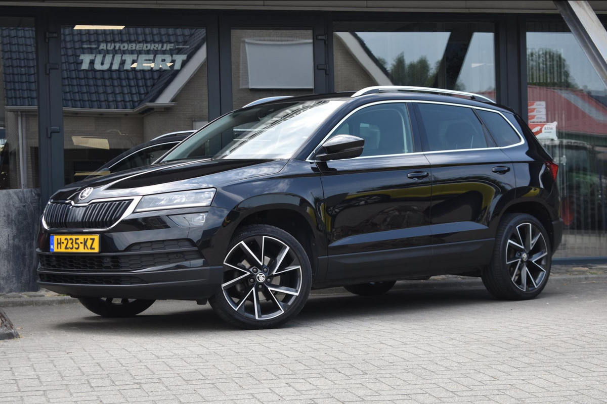 Škoda Karoq 1.5 TSI ACT | LEDER | TREKHAAK | CAMERA | APPLE CARPLAY | ANDROID AUTO | STOELVERWARMING | DEALER ONDERHOUDEN Škoda Karoq 1.5 TSI ACT | LEDER | TREKHAAK | CAMERA | APPLE CARPLAY | ANDROID AUTO | STOELVERWARMING | DEALER ONDERHOUDEN