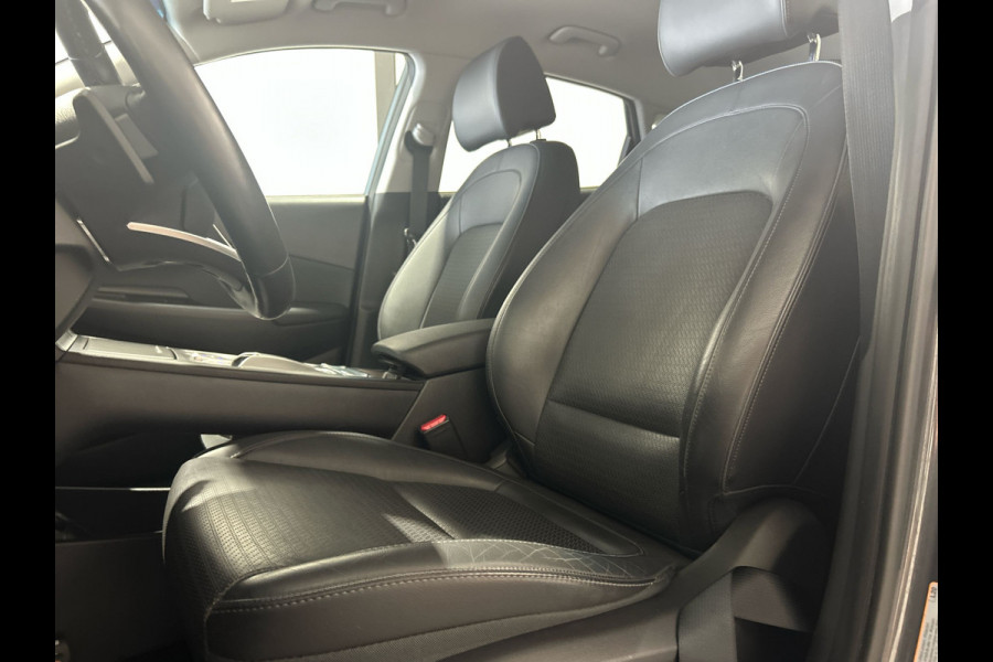 Hyundai Kona EV Premium 64 kWh | Warmtepomp | Verwarmde en geventileerde stoelen | Soh (batterijcheck) 91,8 %