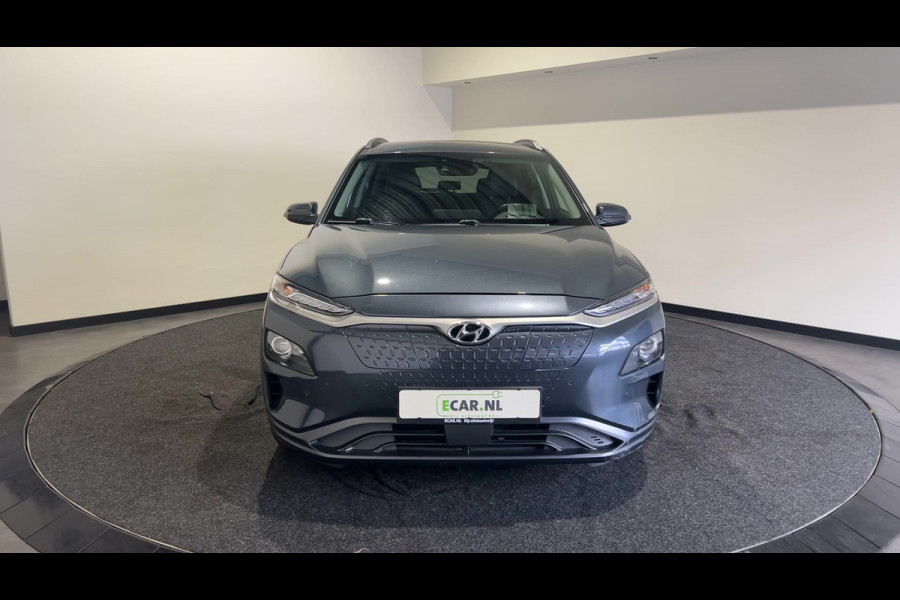 Hyundai Kona EV Premium 64 kWh | Warmtepomp | Verwarmde en geventileerde stoelen | Soh (batterijcheck) 91,8 %