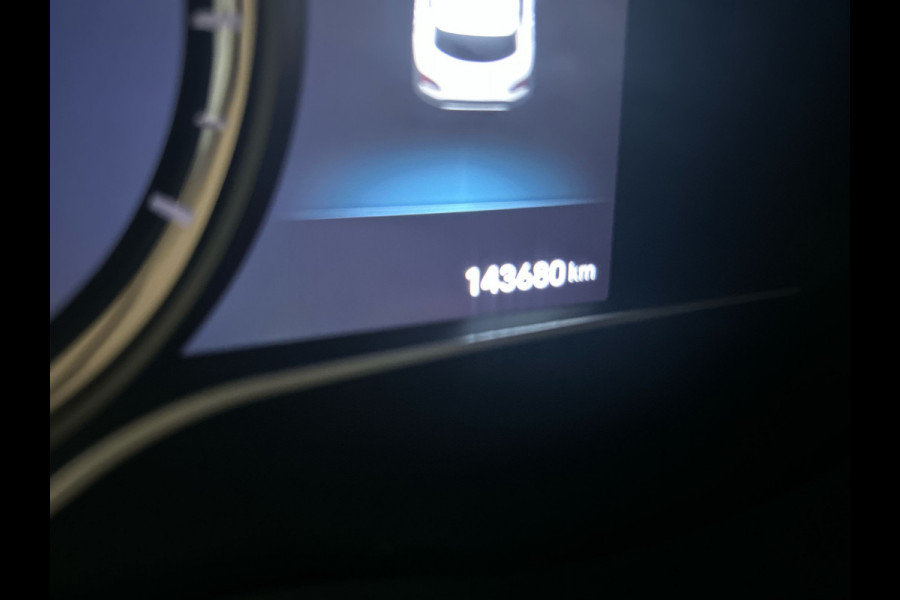 Hyundai Kona EV Premium 64 kWh | Warmtepomp | Verwarmde en geventileerde stoelen | Soh (batterijcheck) 91,8 %