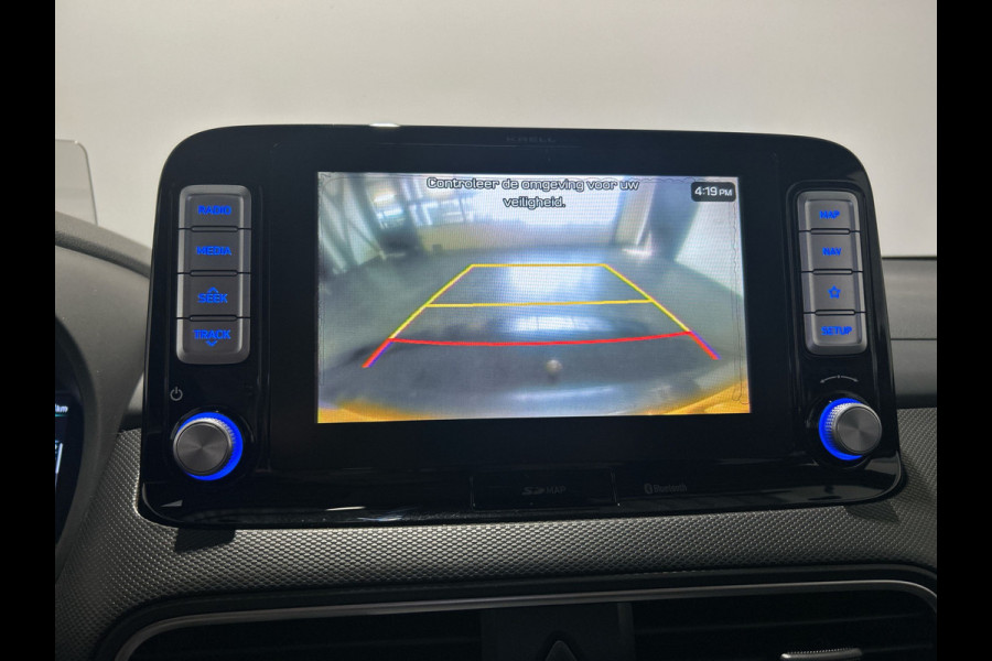 Hyundai Kona EV Premium 64 kWh | Warmtepomp | Verwarmde en geventileerde stoelen | Soh (batterijcheck) 91,8 %