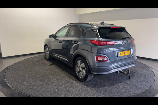 Hyundai Kona EV Premium 64 kWh | Warmtepomp | Verwarmde en geventileerde stoelen | Soh (batterijcheck) 91,8 %