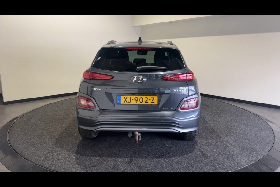 Hyundai Kona EV Premium 64 kWh | Warmtepomp | Verwarmde en geventileerde stoelen | Soh (batterijcheck) 91,8 %