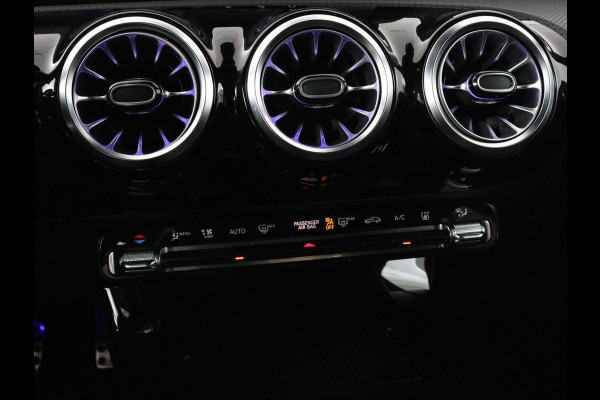 Mercedes-Benz A-Klasse 250 e AMG Line | Widescreen | Camera | Sfeerverlichting | Stoelverwarming | Full-LED | Navigatie | DAB+ | Cruise control