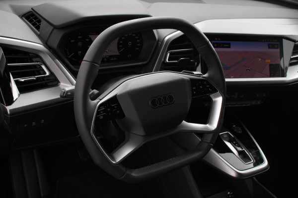 Audi Q4 e-tron 40 Advanced Edition | Navigatie | Climate Control | DAB | Led | Electrisch bedienbare achterklep | 19" Lichtmetalen velgen