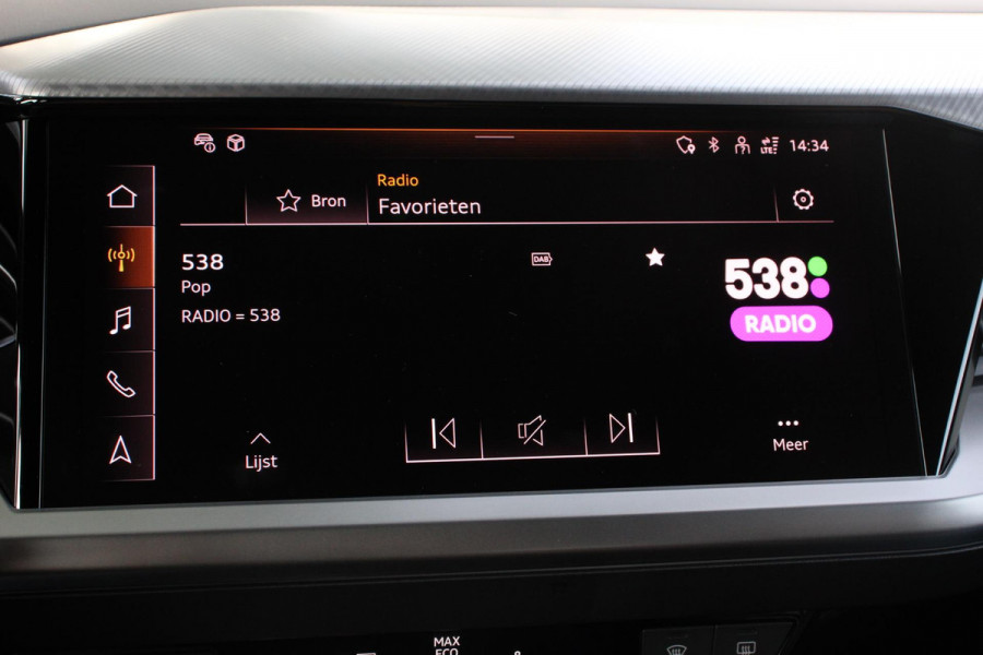 Audi Q4 e-tron 40 Advanced Edition | Navigatie | Climate Control | DAB | Led | Electrisch bedienbare achterklep | 19" Lichtmetalen velgen