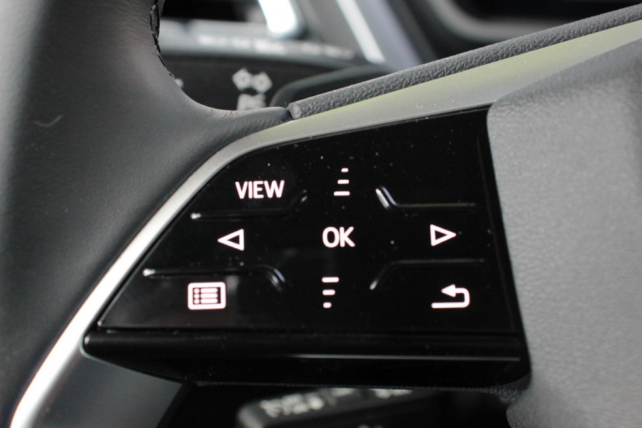 Audi Q4 e-tron 40 Advanced Edition | Navigatie | Climate Control | DAB | Led | Electrisch bedienbare achterklep | 19" Lichtmetalen velgen