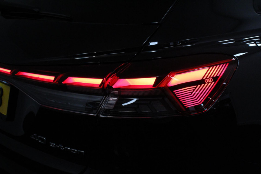 Audi Q4 e-tron 40 Advanced Edition | Navigatie | Climate Control | DAB | Led | Electrisch bedienbare achterklep | 19" Lichtmetalen velgen