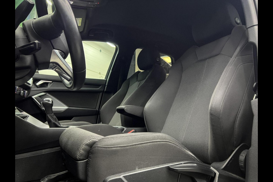 Audi Q3 35 TFSI S-Line Automaat | Lane | Led | Virtual