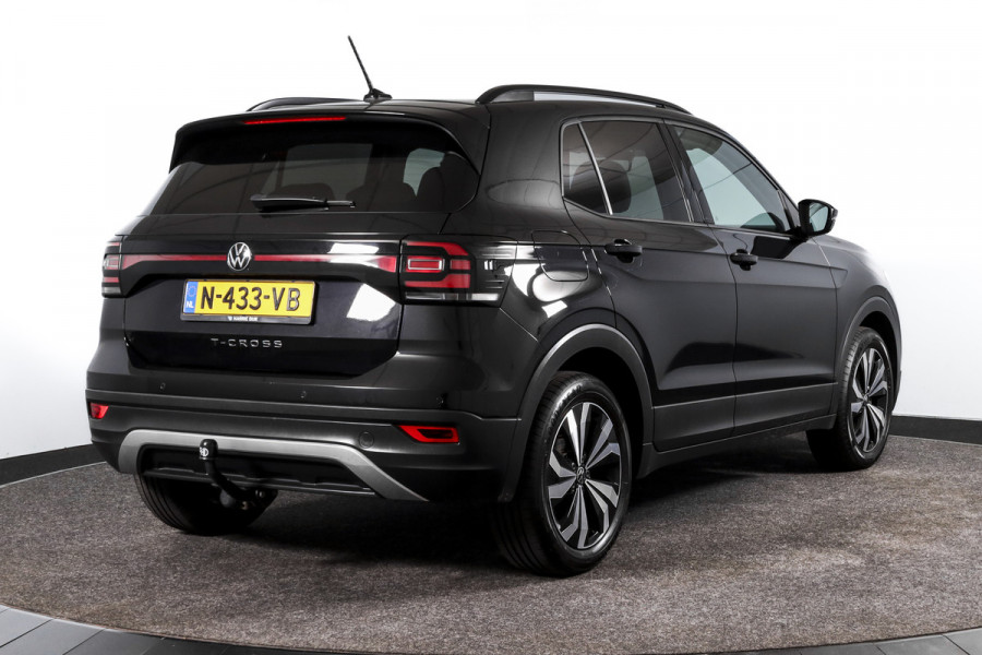 Volkswagen T-Cross 1.0 TSI Life 110 PK - Automaat | Adapt. Cruise | Stoelverw. | PDC | App. Connect | ECC | DAB | LM 17" | Trekhaak |