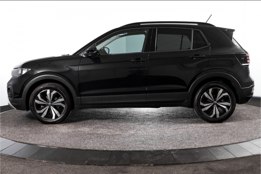 Volkswagen T-Cross 1.0 TSI Life 110 PK - Automaat | Adapt. Cruise | Stoelverw. | PDC | App. Connect | ECC | DAB | LM 17" | Trekhaak |