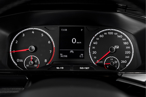 Volkswagen T-Cross 1.0 TSI Life 110 PK - Automaat | Adapt. Cruise | Stoelverw. | PDC | App. Connect | ECC | DAB | LM 17" | Trekhaak |