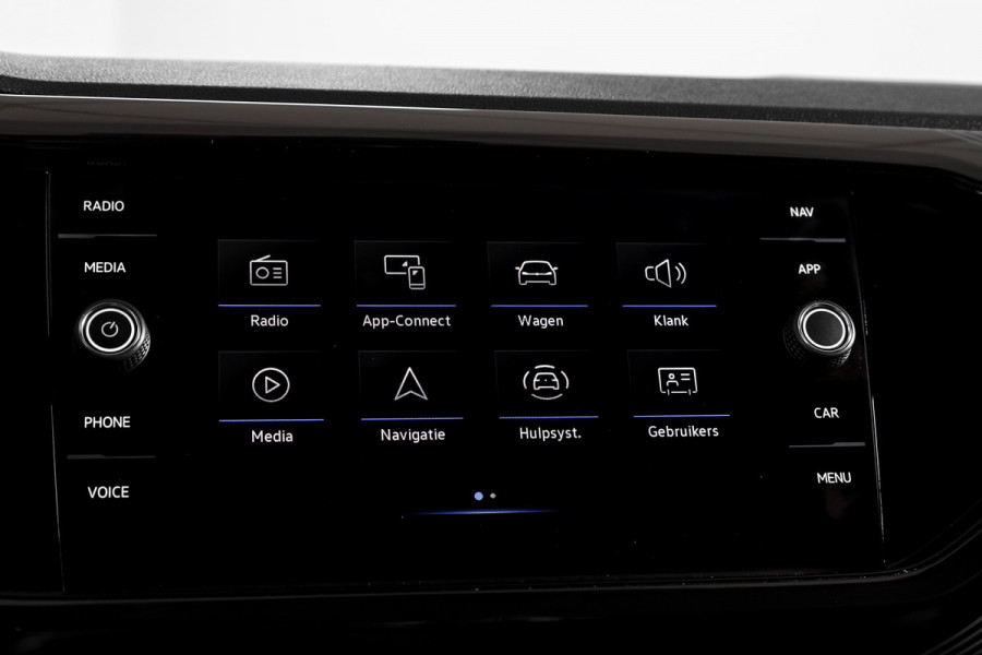 Volkswagen T-Cross 1.0 TSI Life 110 PK - Automaat | Adapt. Cruise | Stoelverw. | PDC | App. Connect | ECC | DAB | LM 17" | Trekhaak |