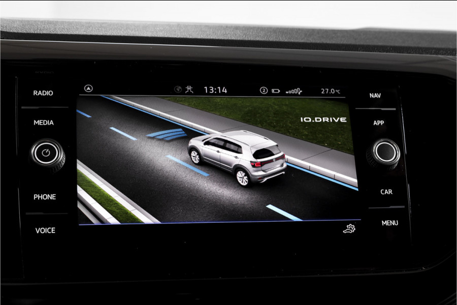 Volkswagen T-Cross 1.0 TSI Life 110 PK - Automaat | Adapt. Cruise | Stoelverw. | PDC | App. Connect | ECC | DAB | LM 17" | Trekhaak |