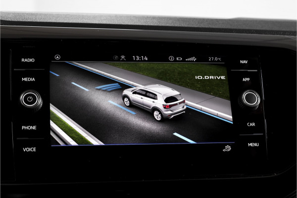 Volkswagen T-Cross 1.0 TSI Life 110 PK - Automaat | Adapt. Cruise | Stoelverw. | PDC | App. Connect | ECC | DAB | LM 17" | Trekhaak |