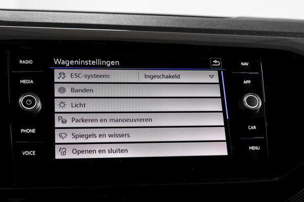 Volkswagen T-Cross 1.0 TSI Life 110 PK - Automaat | Adapt. Cruise | Stoelverw. | PDC | App. Connect | ECC | DAB | LM 17" | Trekhaak |