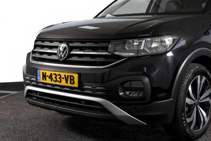 Volkswagen T-Cross 1.0 TSI Life 110 PK - Automaat | Adapt. Cruise | Stoelverw. | PDC | App. Connect | ECC | DAB | LM 17" | Trekhaak |