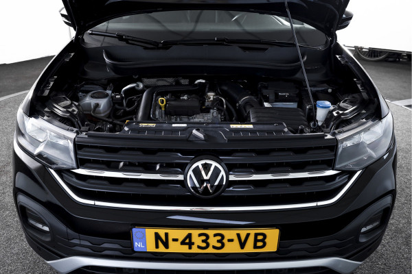 Volkswagen T-Cross 1.0 TSI Life 110 PK - Automaat | Adapt. Cruise | Stoelverw. | PDC | App. Connect | ECC | DAB | LM 17" | Trekhaak |