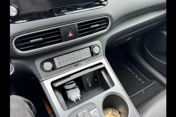 Hyundai Kona EV Premium 64 kWh 204pk Full Leder | Adaptieve Cruise | Achteruitrijcamera | Climate control | Grote Accu!