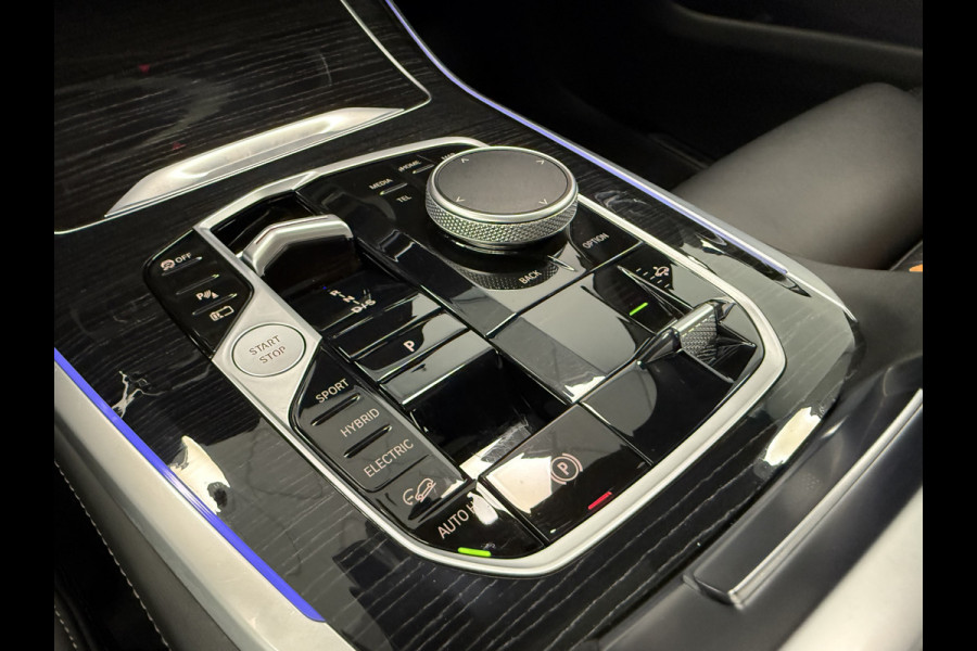 BMW X5 xDrive50e M Sport laser light HUD panodak H&K Shadow Line