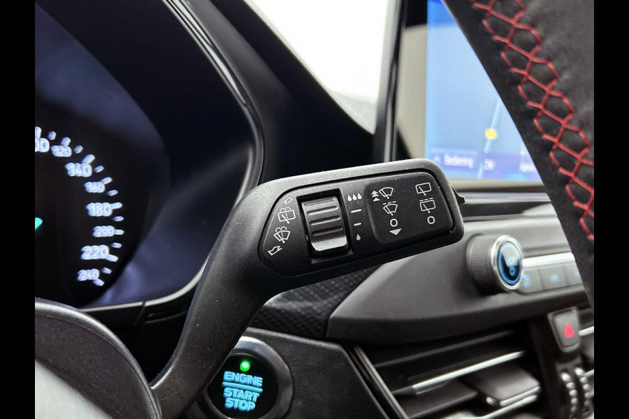 Ford FOCUS Wagon 1.5 EcoBoost ST Line Automaat (NAVIGATIE, STUUR-/STOELVERWARMING, B&O SOUND, CAMERA, 1e EIGENAAR)