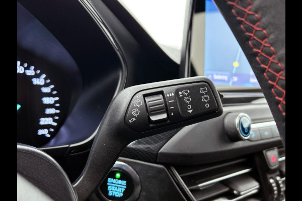 Ford FOCUS Wagon 1.5 EcoBoost ST Line Automaat (NAVIGATIE, STUUR-/STOELVERWARMING, B&O SOUND, CAMERA, 1e EIGENAAR)
