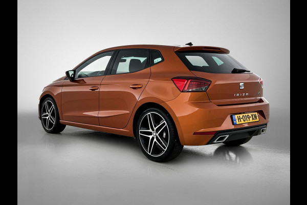 Seat Ibiza 1.0 TSI FR Intense Automaat (PANORAMADAK, DIGITALE COCKPIT, CARPLAY, LED, CAMERA, PDC, 1e EIGENAAR, GOED ONDERHOUDEN)