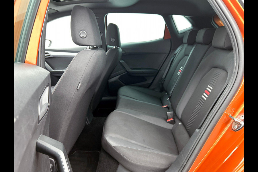 Seat Ibiza 1.0 TSI FR Intense Automaat (PANORAMADAK, DIGITALE COCKPIT, CARPLAY, LED, CAMERA, PDC, 1e EIGENAAR, GOED ONDERHOUDEN)