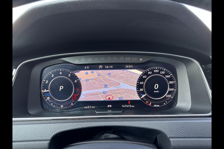 Volkswagen Golf 2.0 TSI 4Motion R / PANO