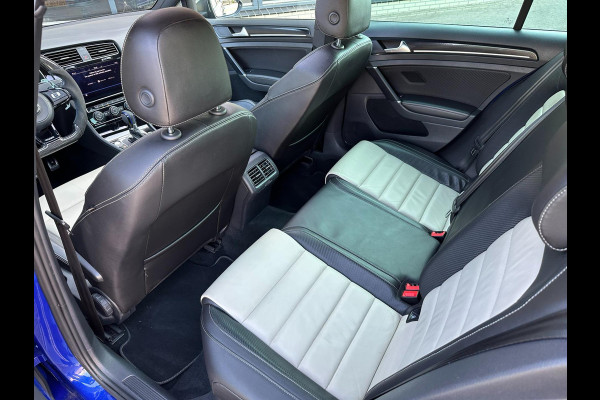 Volkswagen Golf 2.0 TSI 4Motion R / PANO