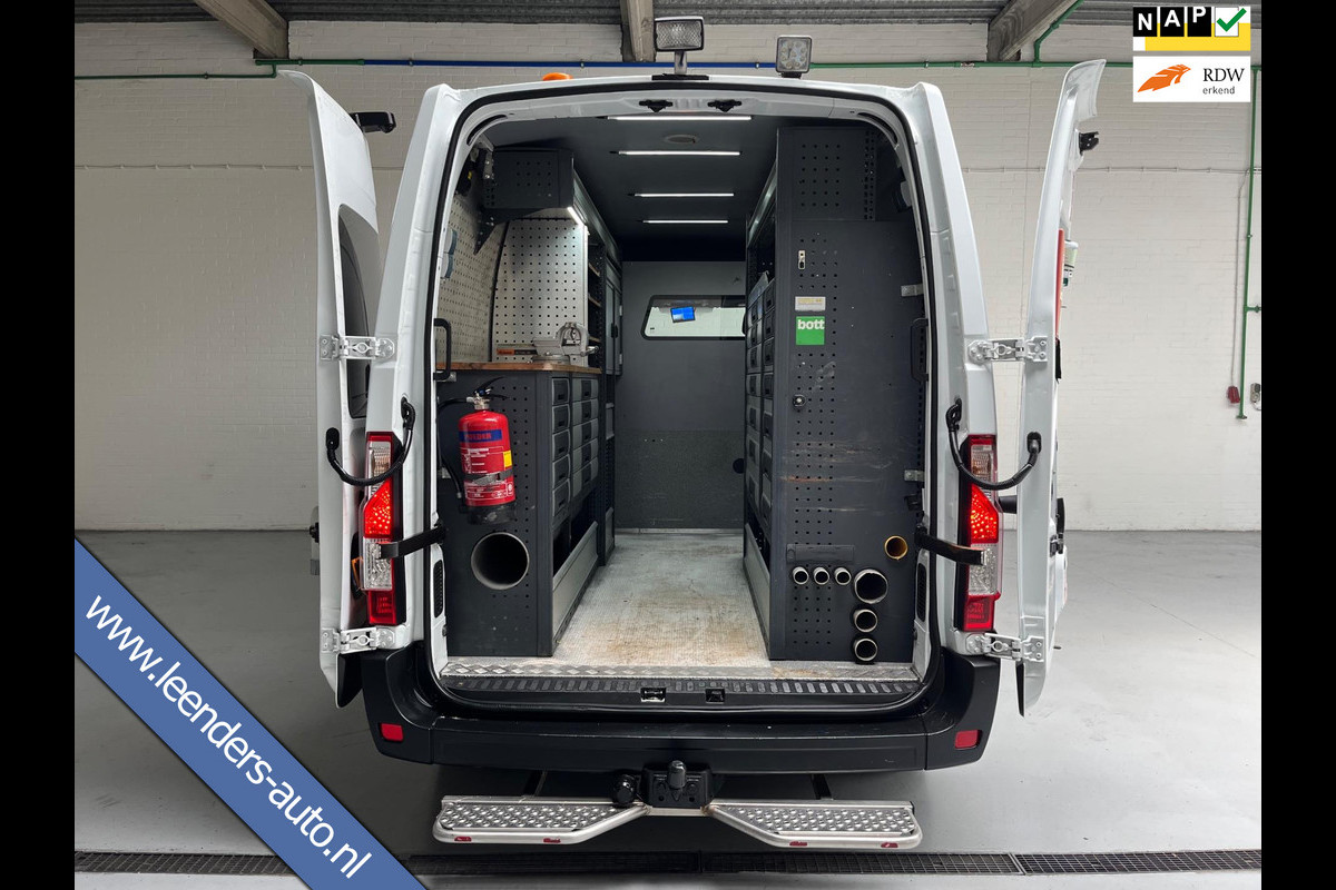 Renault Master Servicewagen T35 2.3 dCi 145pk euro6 L2H2 BOTT Inrichting, Victron omvormer, Standkachel, Trekhaak, RIJKLAARPRIJS! Renault Master Servicewagen T35 2.3 dCi 145pk euro6 L2H2 BOTT Inrichting, Victron omvormer, Standkachel, Trekhaak, RIJKLAARPRIJS!