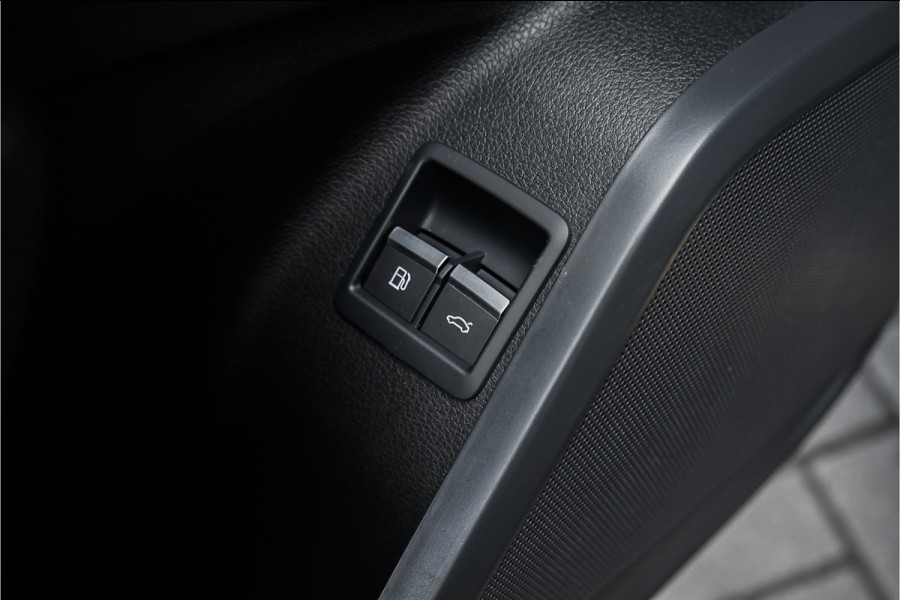 Audi Q5 Sportback 50 TFSI e S Edition Black Pack Pano 360° Trekhaak
