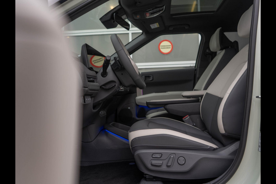 Kia EV3 GT-PlusLine 81.4 kWh Direct beschikbaar  l Adventurine Green | 360 camera l l Harman Kardon l  Stoel en stuurverwarming l Stoel ventilatie  l Schuif kantel dak l
