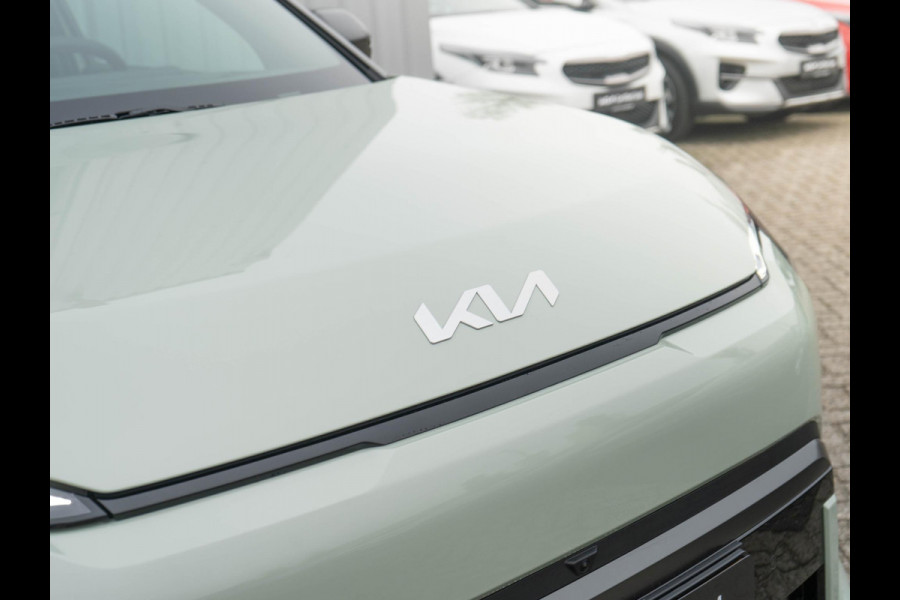 Kia EV3 GT-PlusLine 81.4 kWh Direct beschikbaar  l Adventurine Green | 360 camera l l Harman Kardon l  Stoel en stuurverwarming l Stoel ventilatie  l Schuif kantel dak l
