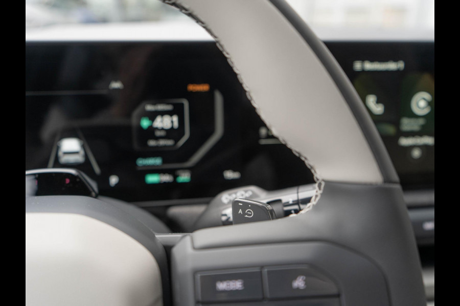 Kia EV3 GT-PlusLine 81.4 kWh Direct beschikbaar  l Adventurine Green | 360 camera l l Harman Kardon l  Stoel en stuurverwarming l Stoel ventilatie  l Schuif kantel dak l