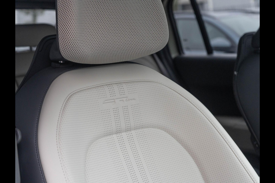 Kia EV3 GT-PlusLine 81.4 kWh Direct beschikbaar  l Adventurine Green | 360 camera l l Harman Kardon l  Stoel en stuurverwarming l Stoel ventilatie  l Schuif kantel dak l