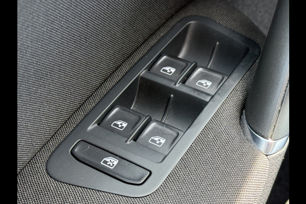 Volkswagen Golf BWJ 2019 | 1.0 TSI 116PK Comfortline | CLIMA | NAVI | AD CRUISE | PDC | LICHTMETAAL |
