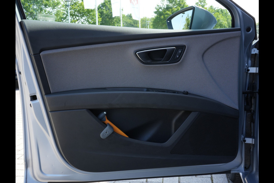 Seat León ST 1.0 EcoTSI Style Business Intense | Keyless | DAB | Navigatie | Climate Control