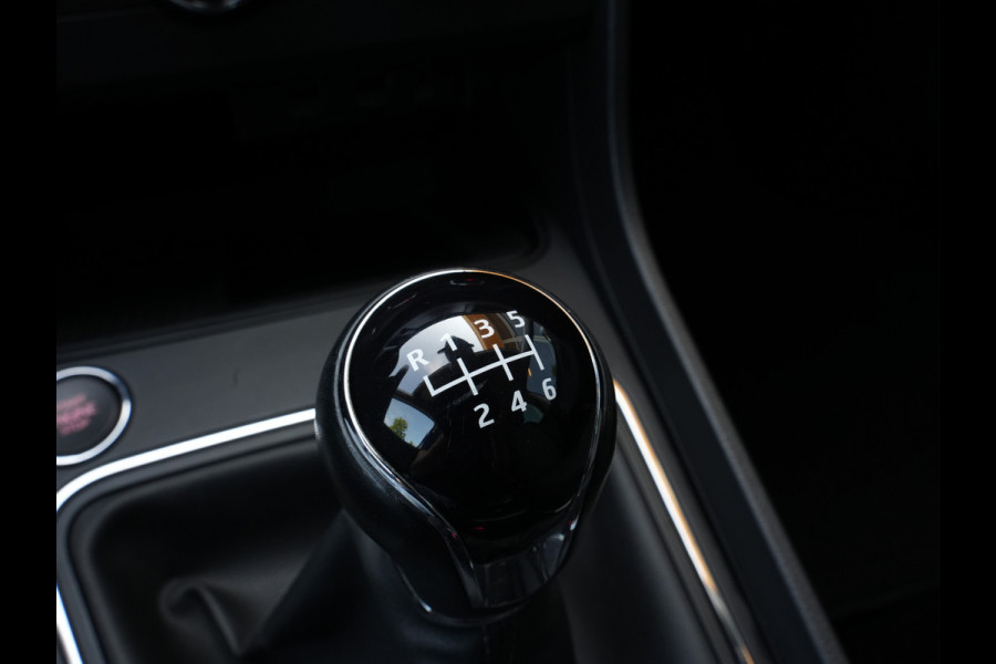 Seat León ST 1.0 EcoTSI Style Business Intense | Keyless | DAB | Navigatie | Climate Control
