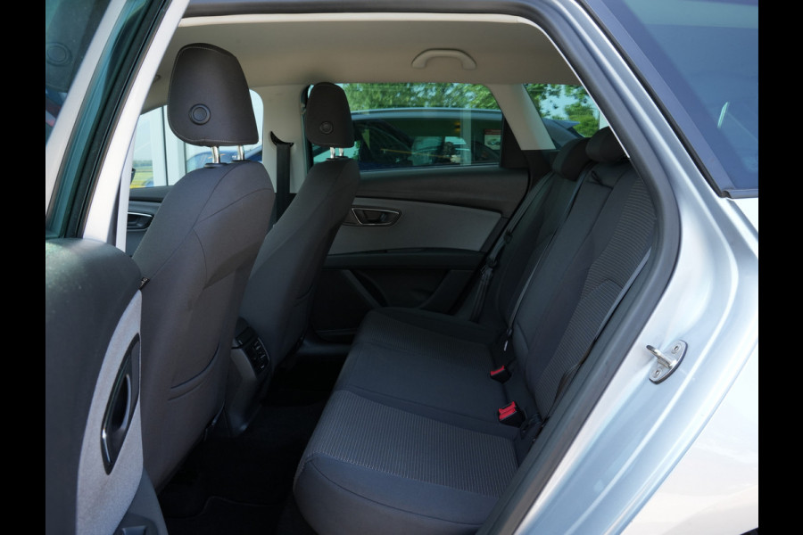 Seat León ST 1.0 EcoTSI Style Business Intense | Keyless | DAB | Navigatie | Climate Control