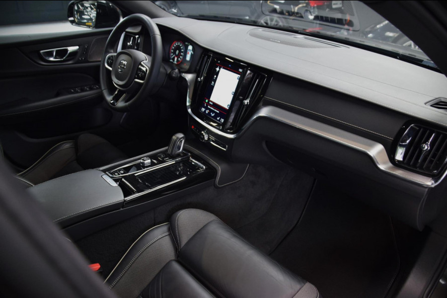 Volvo V60 2.0 T6 Recharge AWD Navi|Panoramadak|Dealer onderhouden|342pk!!|ACC|Stuurverwarming