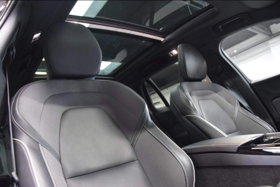 Volvo V60 2.0 T6 Recharge AWD Navi|Panoramadak|Dealer onderhouden|342pk!!|ACC|Stuurverwarming