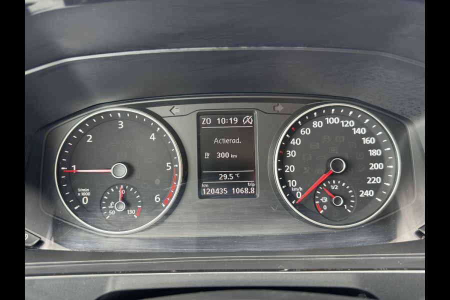 Volkswagen Transporter 2.0 TDI L2H1 Highline | EX. BTW PRIJZEN | 2 SCHUIFDEUREN | AUTOMAAT | TREKHAAK | ACHTERUITRIJCAMERA |