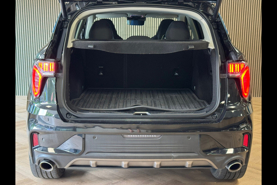 Lynk & Co 01 1.5 AUT. PLUG-IN HYBRIDE PANORAMADAK AIRCO CAMERA CRUISE PDC STOELVERWARMING APPLE CARPLAY