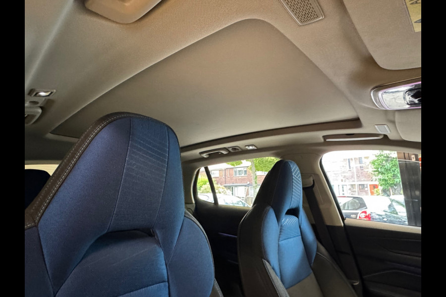 Lynk & Co 01 1.5 AUT. PLUG-IN HYBRIDE PANORAMADAK AIRCO CAMERA CRUISE PDC STOELVERWARMING APPLE CARPLAY
