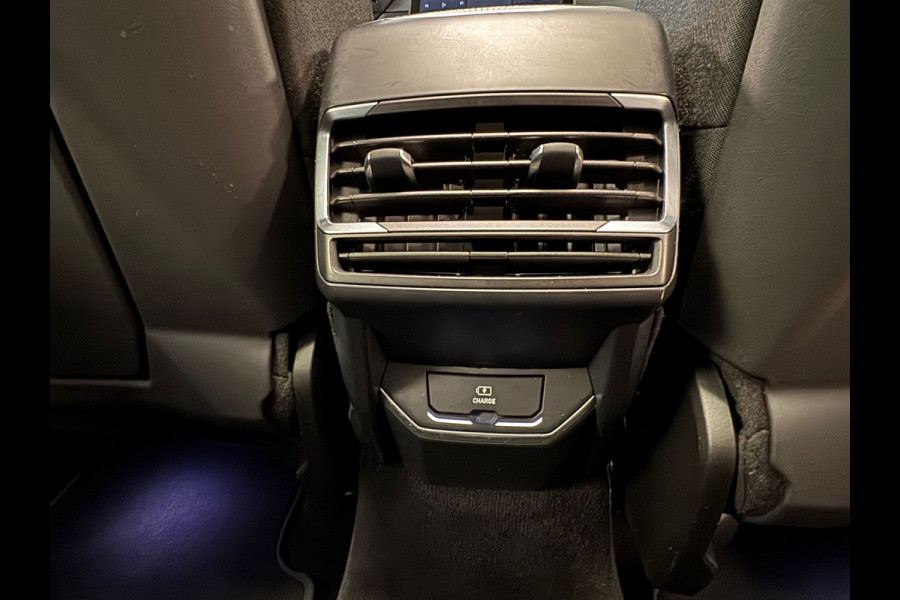 Lynk & Co 01 1.5 AUT. PLUG-IN HYBRIDE PANORAMADAK AIRCO CAMERA CRUISE PDC STOELVERWARMING APPLE CARPLAY
