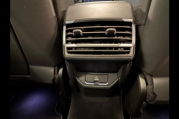 Lynk & Co 01 1.5 AUT. PLUG-IN HYBRIDE PANORAMADAK AIRCO CAMERA CRUISE PDC STOELVERWARMING APPLE CARPLAY