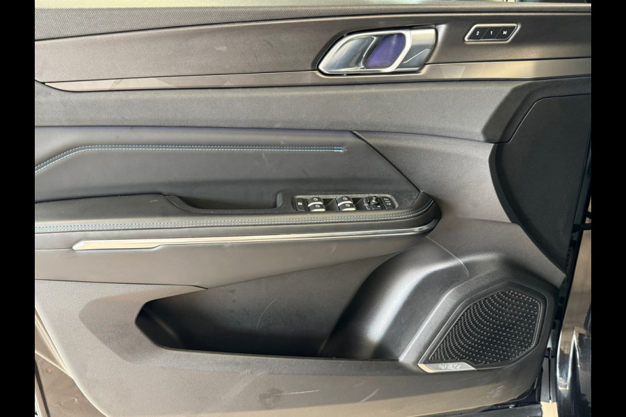 Lynk & Co 01 1.5 AUT. PLUG-IN HYBRIDE PANORAMADAK AIRCO CAMERA CRUISE PDC STOELVERWARMING APPLE CARPLAY