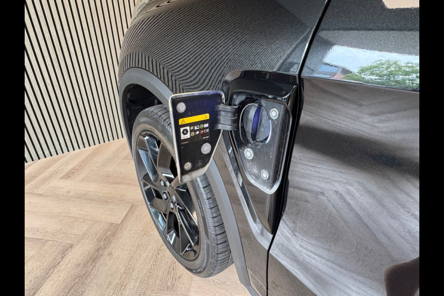 Lynk & Co 01 1.5 AUT. PLUG-IN HYBRIDE PANORAMADAK AIRCO CAMERA CRUISE PDC STOELVERWARMING APPLE CARPLAY