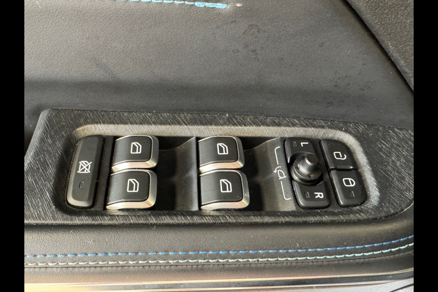 Lynk & Co 01 1.5 AUT. PLUG-IN HYBRIDE PANORAMADAK AIRCO CAMERA CRUISE PDC STOELVERWARMING APPLE CARPLAY